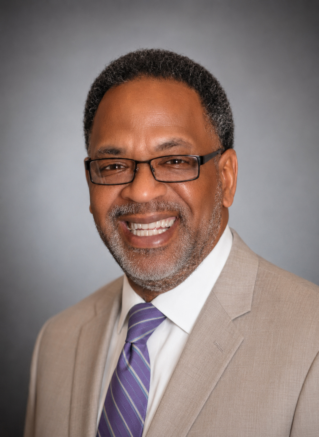 Corporate headshot example 24